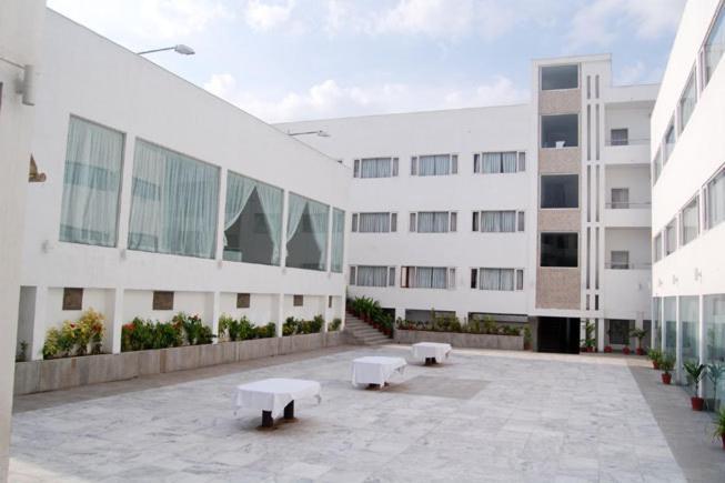Alka Hotel Udaipur Extérieur photo